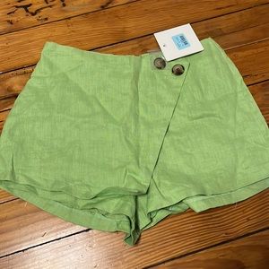Green skort NWT